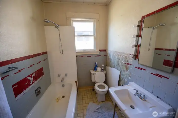 Main floor bathroom.
