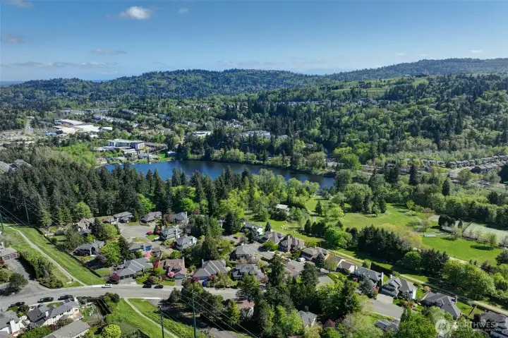 Great Olympus neighborhood location near Lake Boren Park.