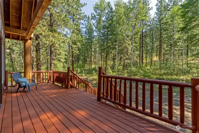 Sit & relax on the back deck.