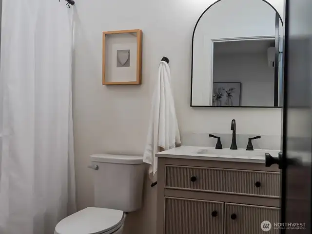 Main floor ensuite