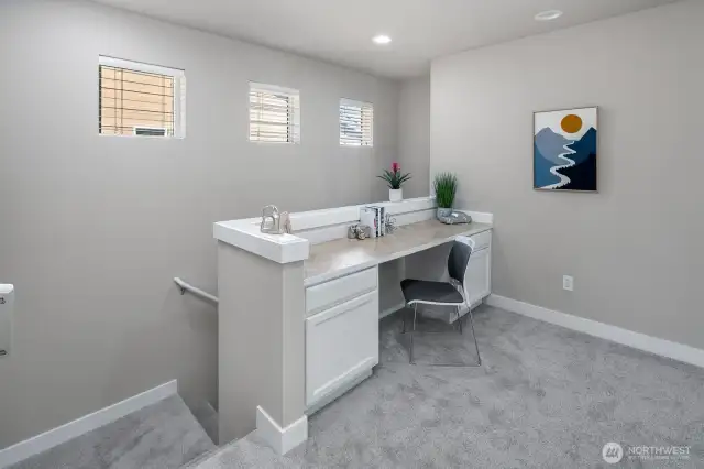 Loft Space Perfect for study or work!