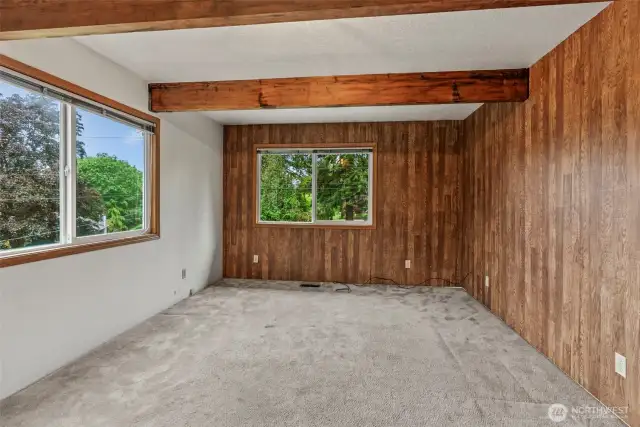 Great flex space on upper level, this is a spacious room with great views!