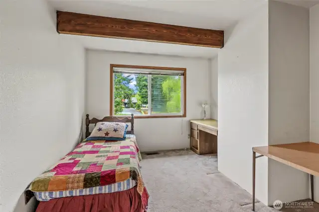 Guest room (potential 5th bedroom) previously used as sewing room & guest space.