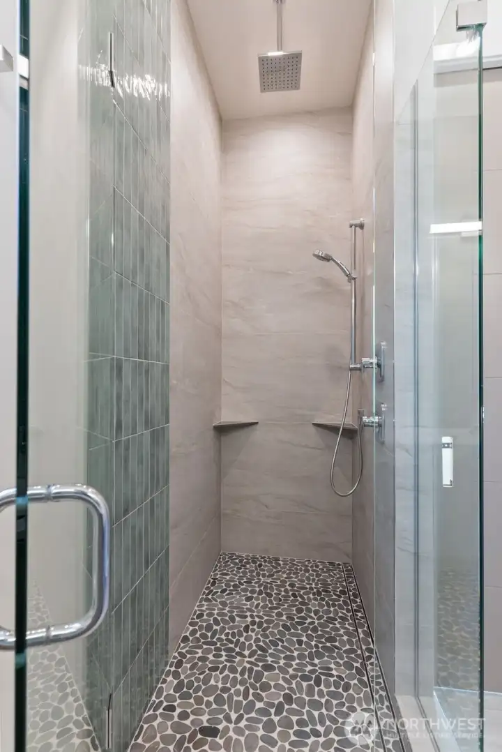 2nd Floor Shower-pic is of similar unit