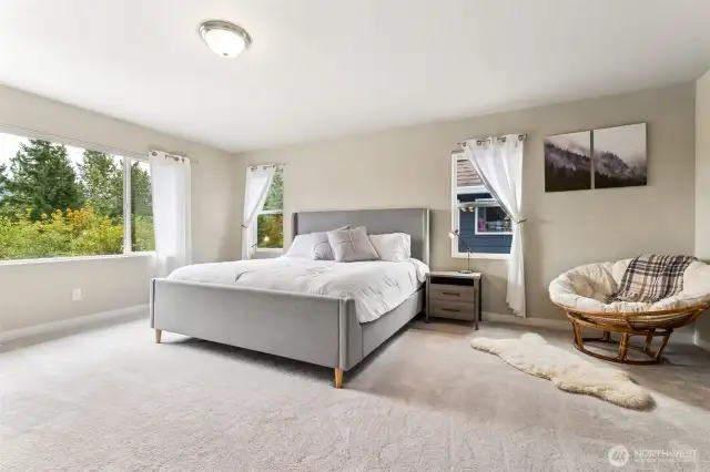 Primary bedroom with views of Mt Is