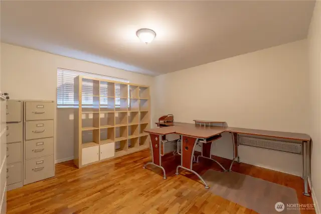 Bedroom/office 3.