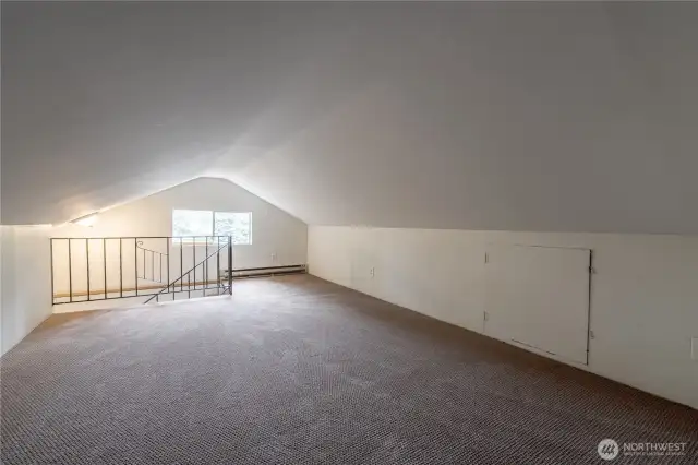 Bedroom/office 4.