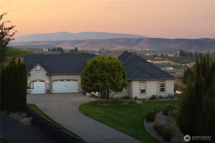 100 Marisa Hill Drive |   3236 SF | 2.51 Acres | 3 BR | 3.5 BA | Hilltop Views!