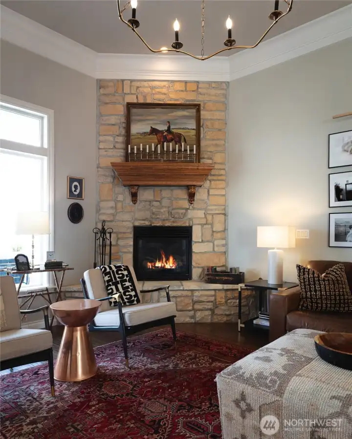 Cozy & Comfortable - Propane Fireplace