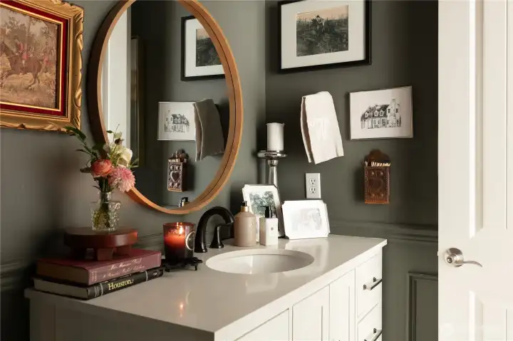 Crisp White Vanity with Quartz Countertop