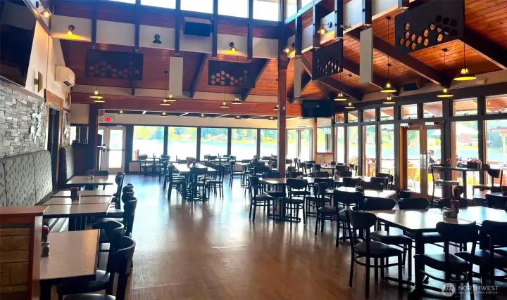 Riviera Lakeshore Resturant