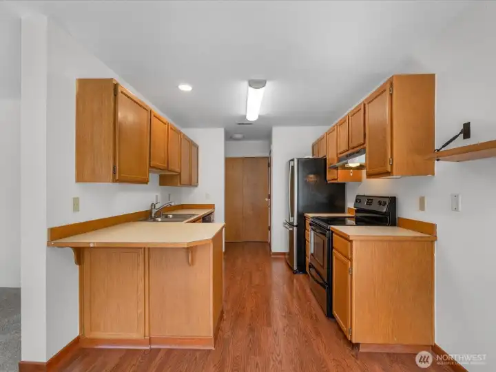 Kitchen w/ SS appliances