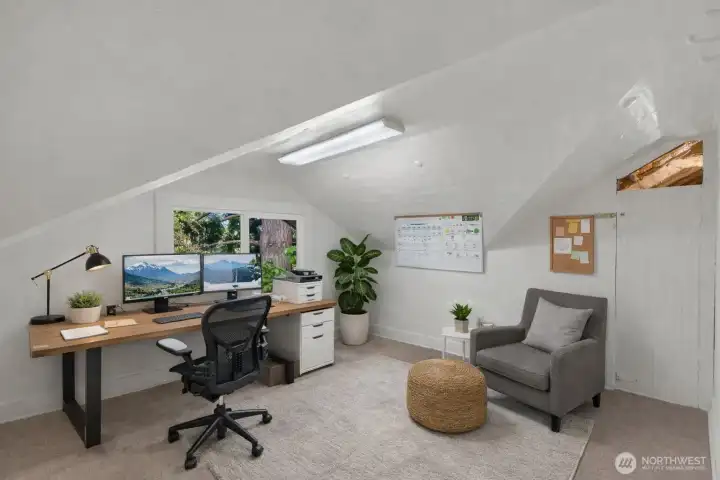 2nd floor room 2-Virtual staged office