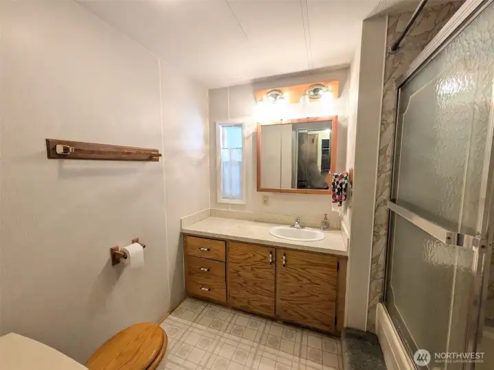 Main bathroom