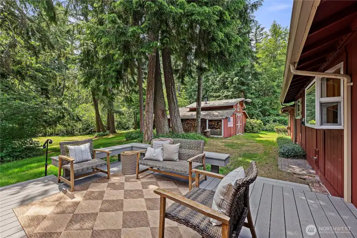 Walk out deck from the mud room