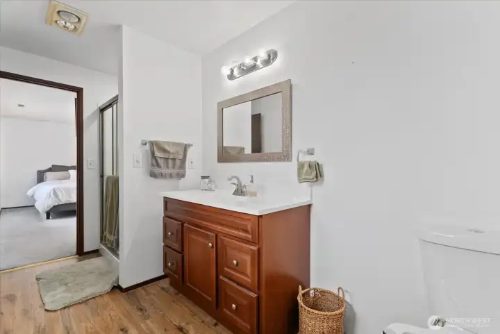 Primary 3/4 Bath