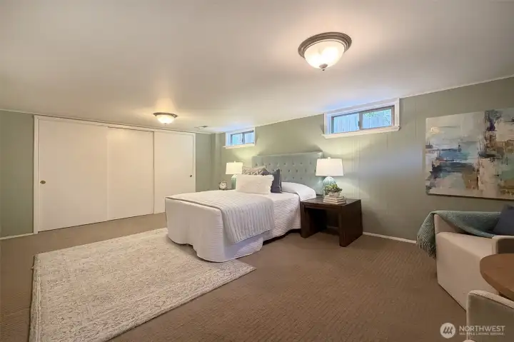 Non conforming 3rd bedroom on lower level. Just needs a window well. Tons of closet space too!