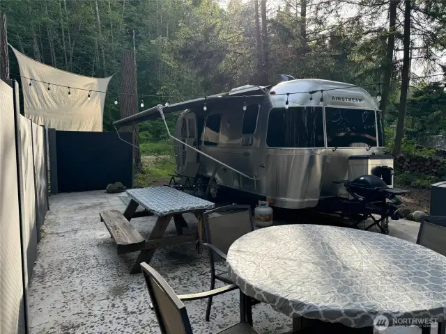 Concrete patio / RV site