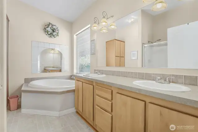 5 Piece primary ensuite.