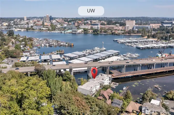 Conveniently located just 10 minutes by bike from the University of Washington, offering easy access to campus life.