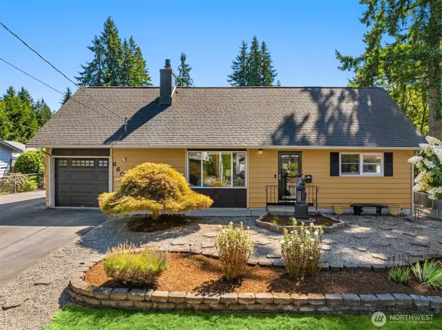 Welcome to Mountlake Terrace! This 1 1/2 story home is well-maintained and full of charm.
