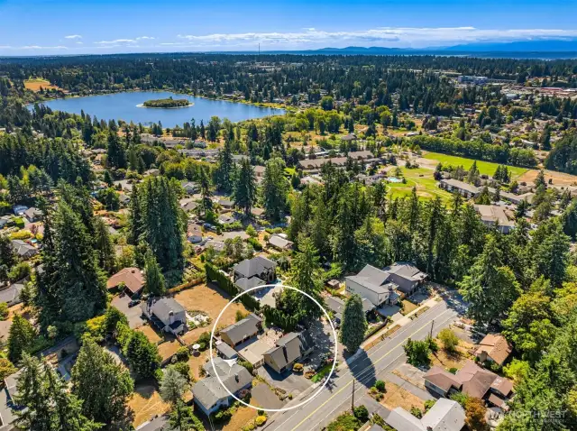 Located just a few minutes from Lake Ballinger!