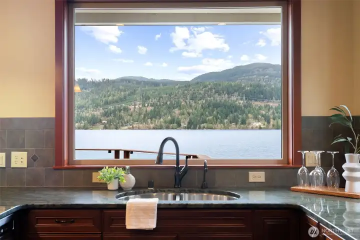 If a picture is worth a thousand words, this picture window is priceless.