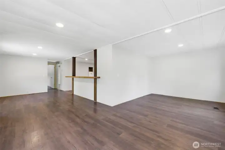 Manufactured home family room