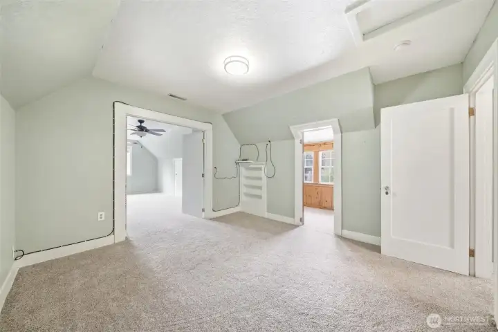 Upstairs bonus space.