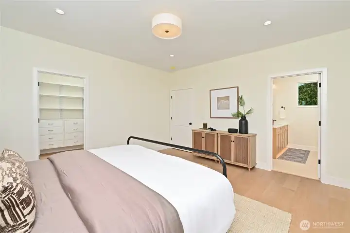 There are 4 total bedrooms and 3 total bathrooms on this floor. There are 4 total bedrooms and 3 total bathrooms on this floor.