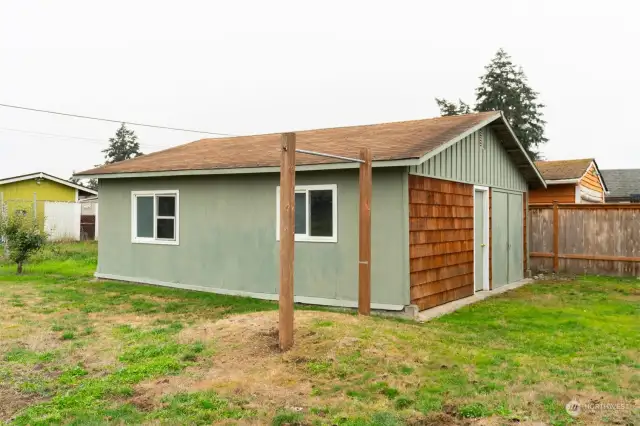 outbuilding or shop