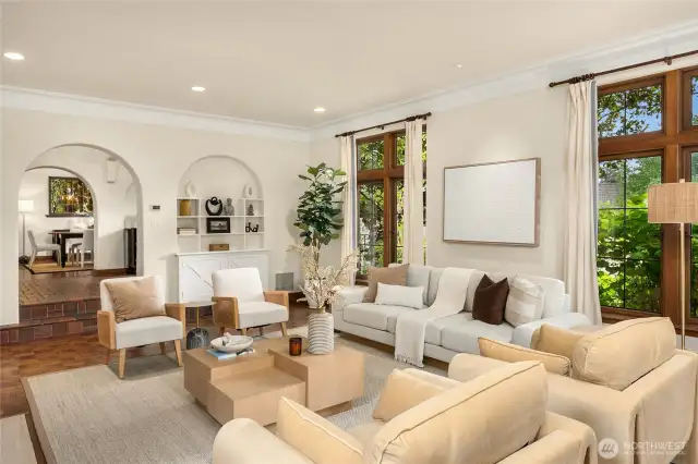 Although traditional, I feel this hoe could be just as beautiful with contemporary furnishings and art the architecture is simple and classic.