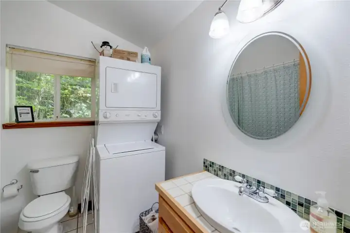 Guest Bath with laundry