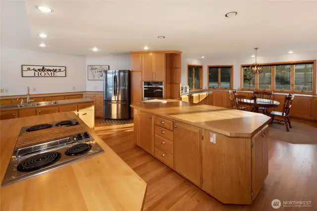 Open Kitchen is a must see!