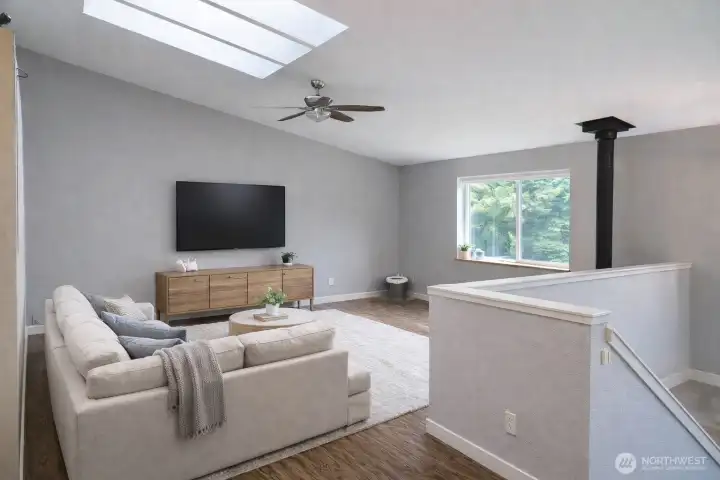Large Family/Bonus room on 2nd Floor