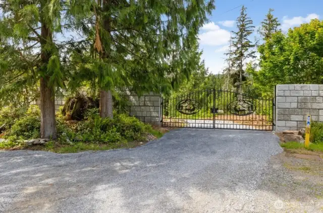 Gate of Upper Lots 59 & 60