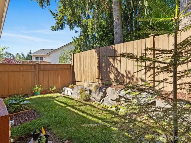 Fully fenced