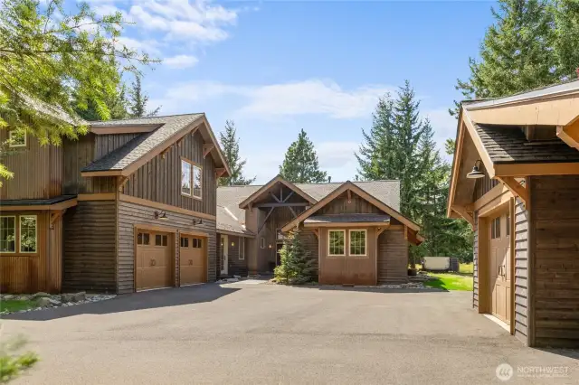 Welcome to 291 Ruby King Loop!