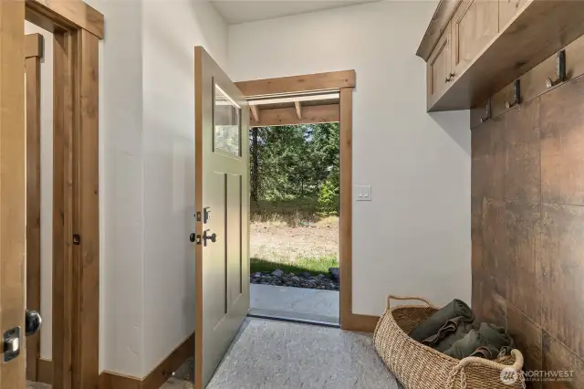 Side entrance leading outside to hot tub area