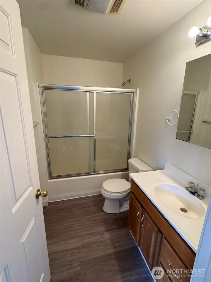 Primary ensuite bathroom