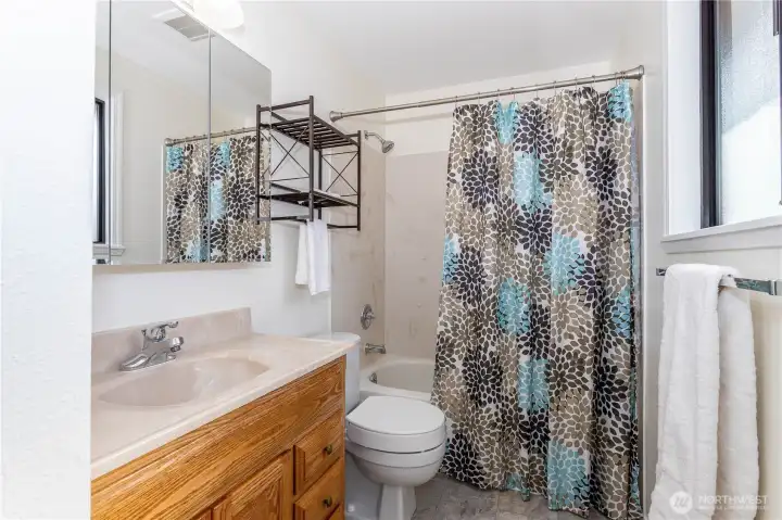 Primary bath