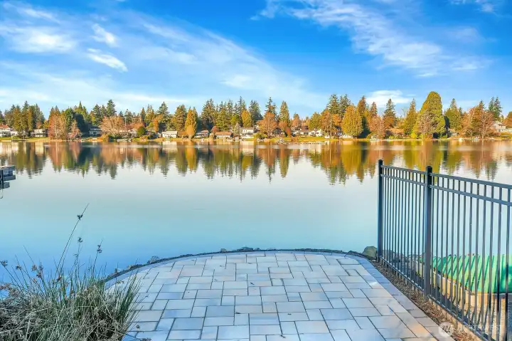 10' Shared Easement provides access to 44 Acres of the Spring fed private Lake Burien, Swim, Paddle board, Enjoy the Annual 4th of July Fireworks show and other Lake Burien Shore Club Festivities!