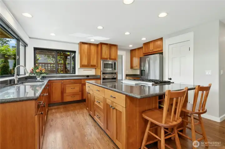 So many cabinets for storage and a walk-in pantry.