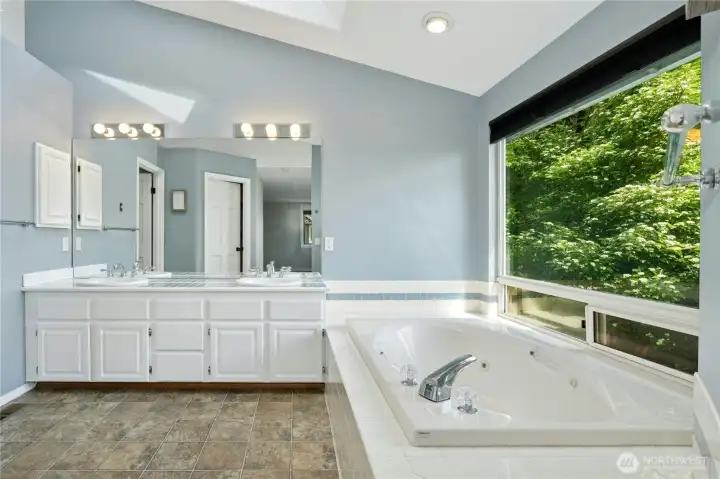 Here is the primary 5 piece bath.