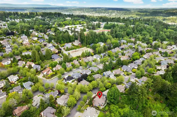 So close to Totem Lake, all of Bothell fun and Juanita for the waterfront enjoyment.