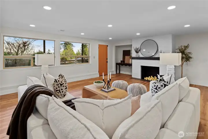 Rec room enjoys eye-level views to the east. Direct access to the backyard.