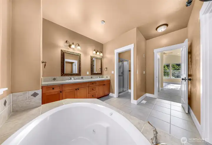 Primary bath