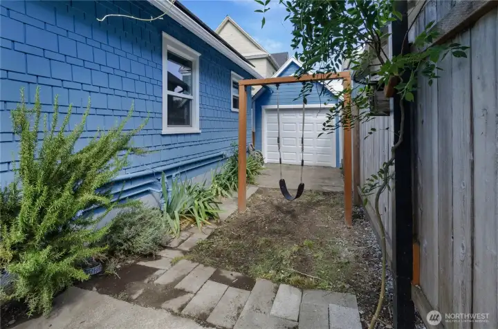Exterior (Side Yard) Exterior (Side Yard)