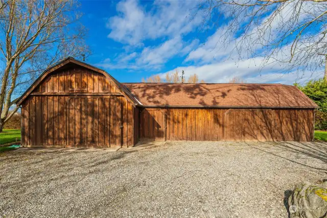 2 stall barn and storage