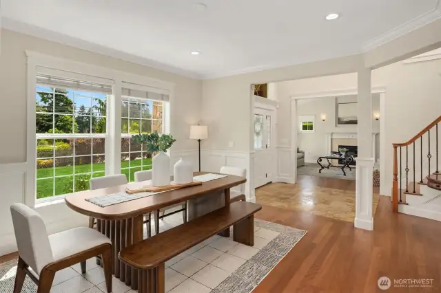 Another look at the dining room and entry